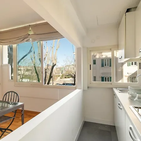 R.c. Giulio Cesare. Loft In Centro 罗马