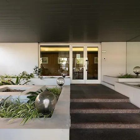 R.c. Giulio Cesare. Loft In Centro