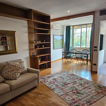 R.c. Giulio Cesare. Loft In Centro * Rom